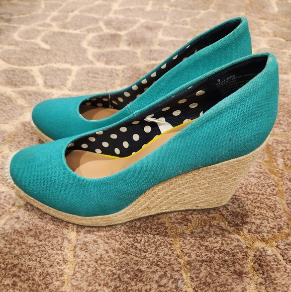 Teal espadrilles - Picture 2 of 3